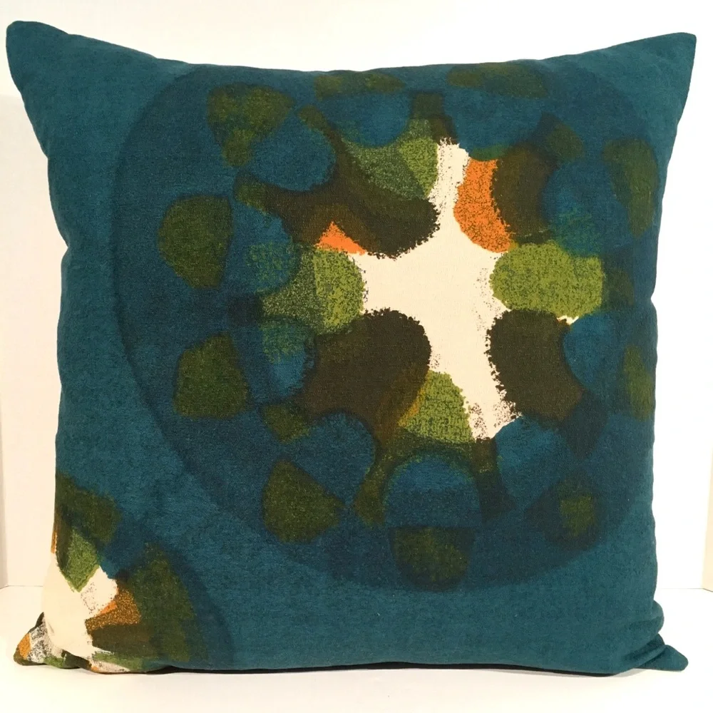 1960’s C & D Olsen “Constellation”NOS Fabric Pillow with Down/Feather Insert 20”